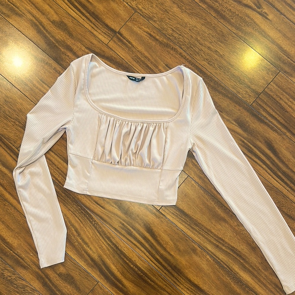 Elegant light pink Long Sleeve Crop top